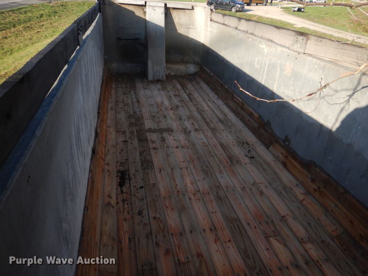 image for item DM7271 1963 Fruehauf NDS2-24 DA5-24  end dump trailer