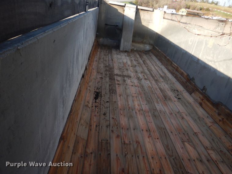 image for item DM7271 1963 Fruehauf NDS2-24 DA5-24  end dump trailer