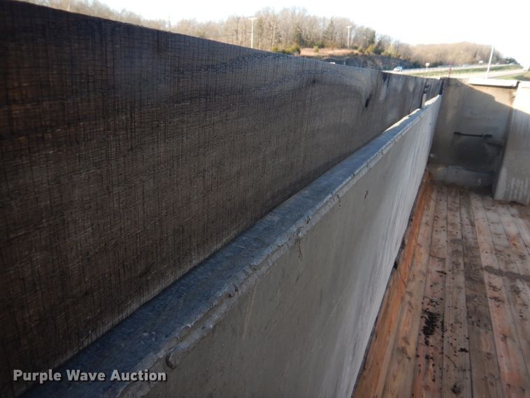 image for item DM7271 1963 Fruehauf NDS2-24 DA5-24  end dump trailer