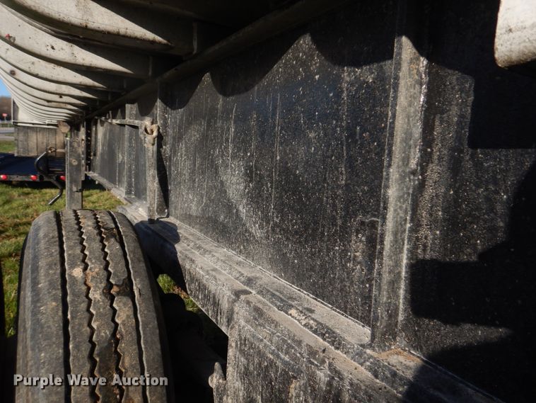 image for item DM7271 1963 Fruehauf NDS2-24 DA5-24  end dump trailer