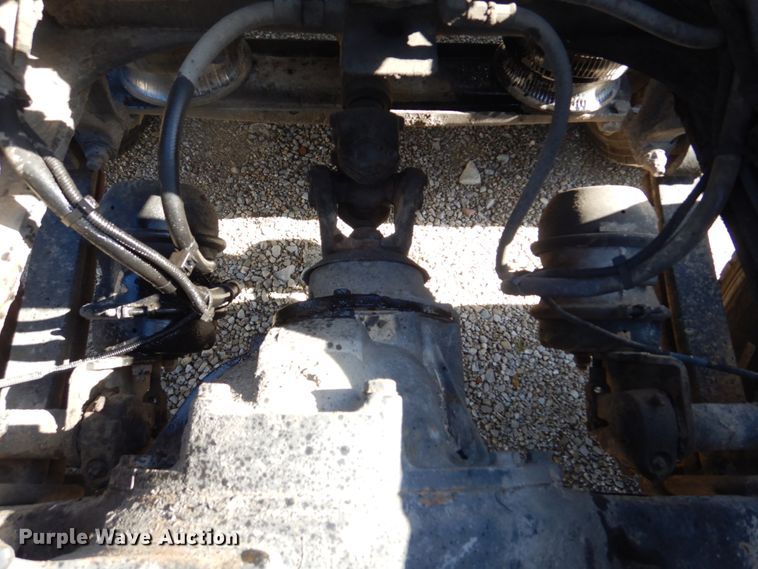 image for item DM7272 2009 Freightliner Columbia 120  semi truck