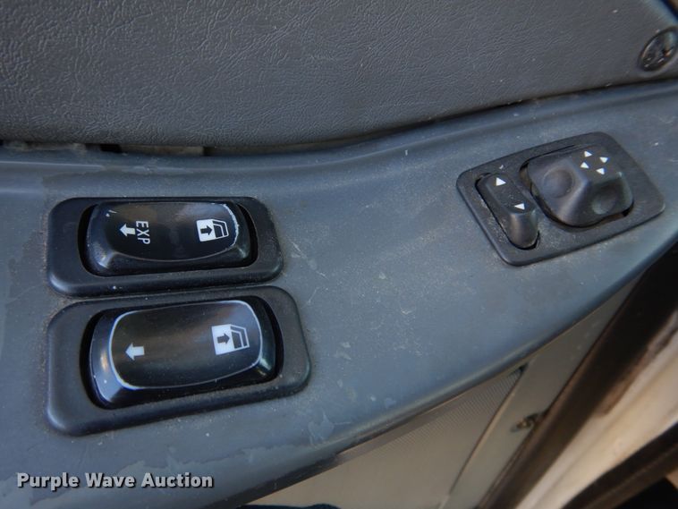 image for item DM7272 2009 Freightliner Columbia 120  semi truck