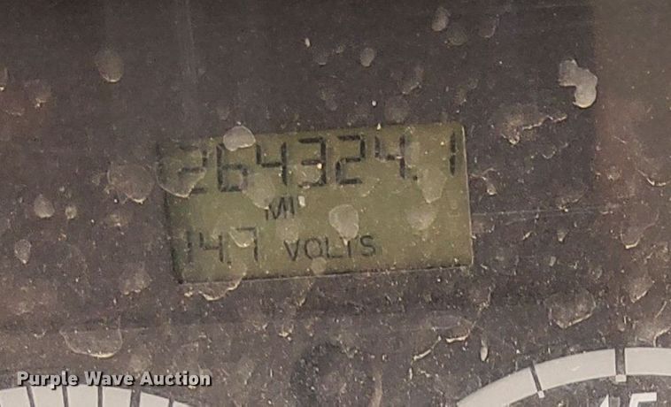 image for item DM7272 2009 Freightliner Columbia 120  semi truck