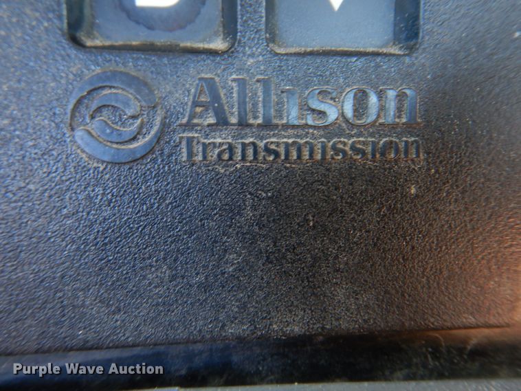 image for item DM7272 2009 Freightliner Columbia 120  semi truck