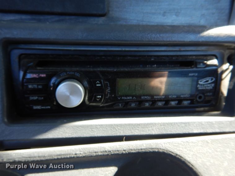 image for item DM7272 2009 Freightliner Columbia 120  semi truck