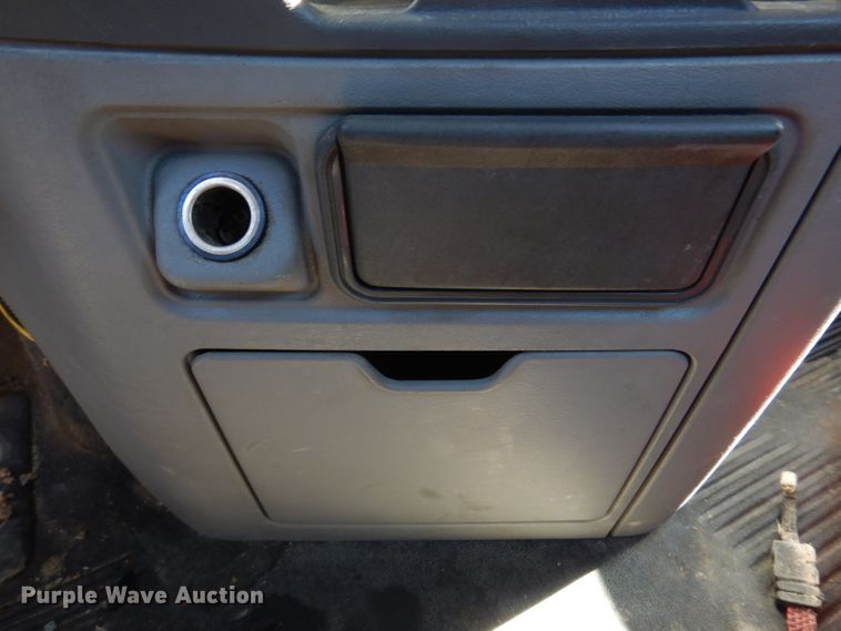 image for item DM7272 2009 Freightliner Columbia 120  semi truck