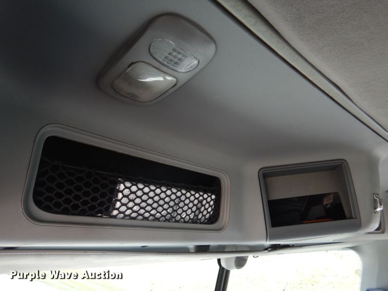 image for item DM7272 2009 Freightliner Columbia 120  semi truck