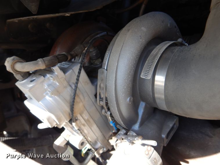 image for item DM7272 2009 Freightliner Columbia 120  semi truck