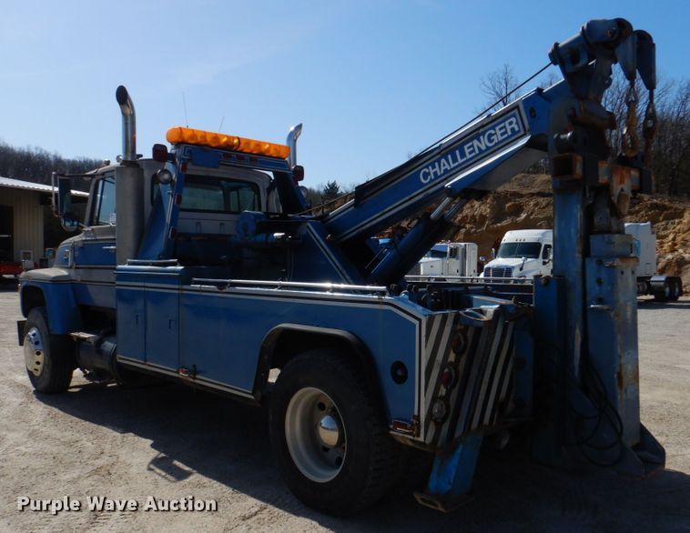 image for item DM7283 1979 Ford 9000  tow truck