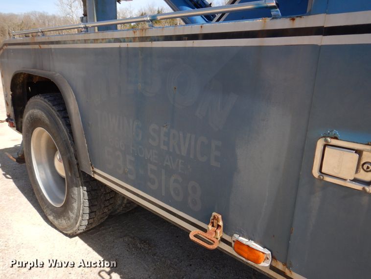 image for item DM7283 1979 Ford 9000  tow truck