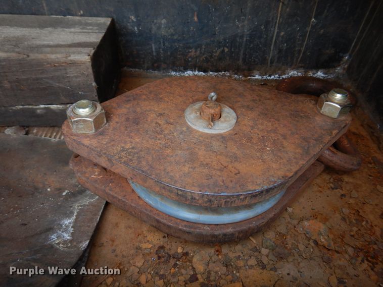 image for item DM7283 1979 Ford 9000  tow truck