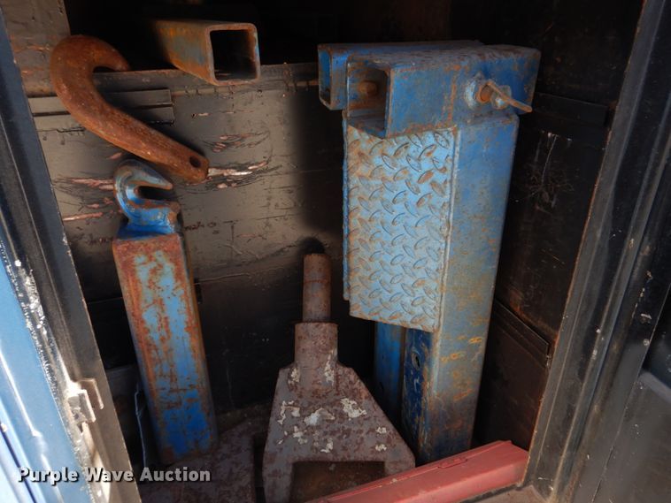 image for item DM7283 1979 Ford 9000  tow truck