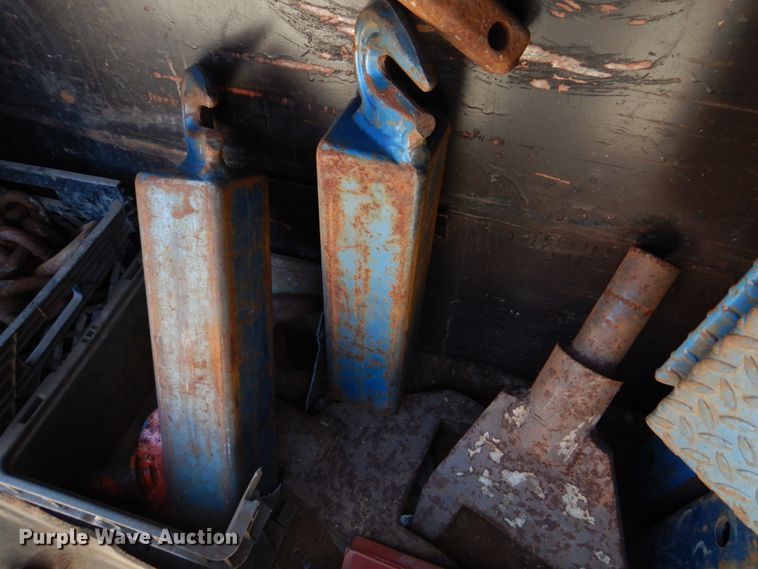 image for item DM7283 1979 Ford 9000  tow truck