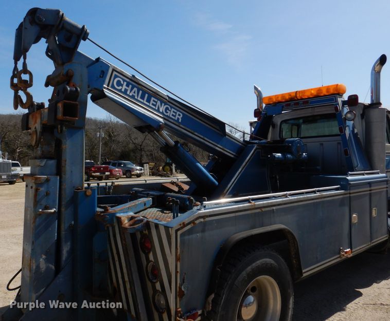 image for item DM7283 1979 Ford 9000  tow truck