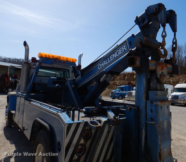 image for item DM7283 1979 Ford 9000  tow truck