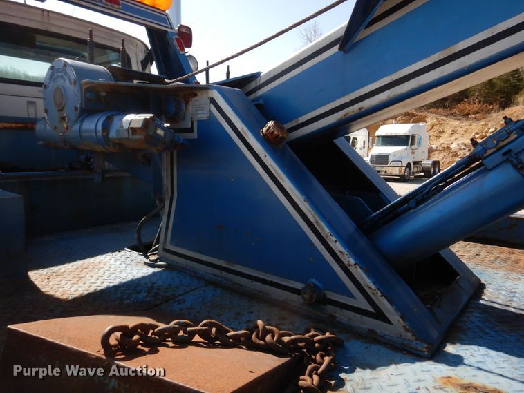 image for item DM7283 1979 Ford 9000  tow truck