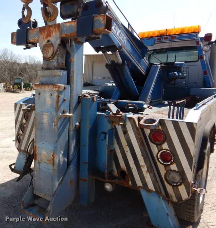 image for item DM7283 1979 Ford 9000  tow truck