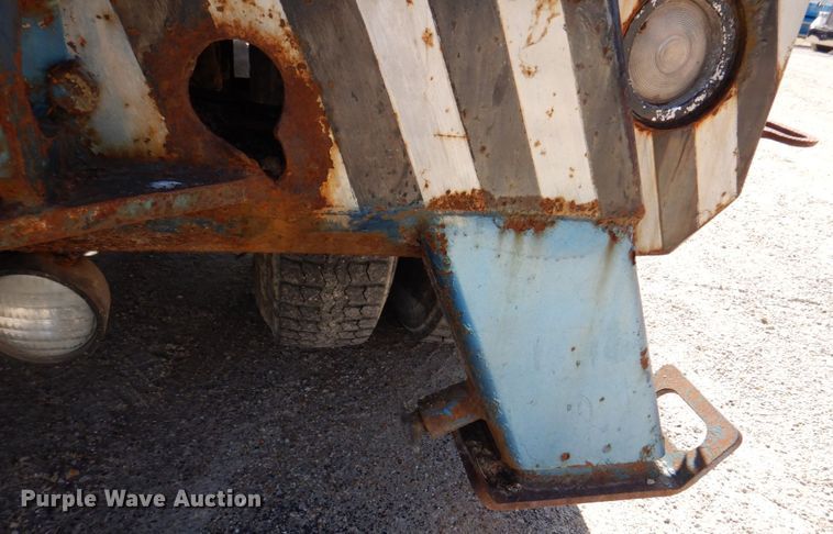 image for item DM7283 1979 Ford 9000  tow truck