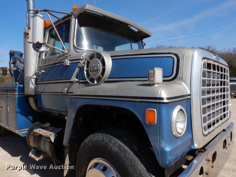 image for item DM7283 1979 Ford 9000  tow truck