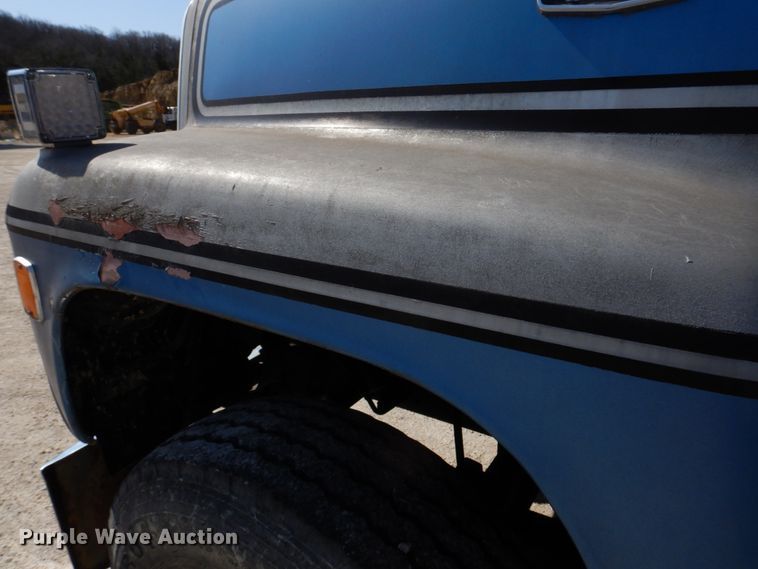 image for item DM7283 1979 Ford 9000  tow truck