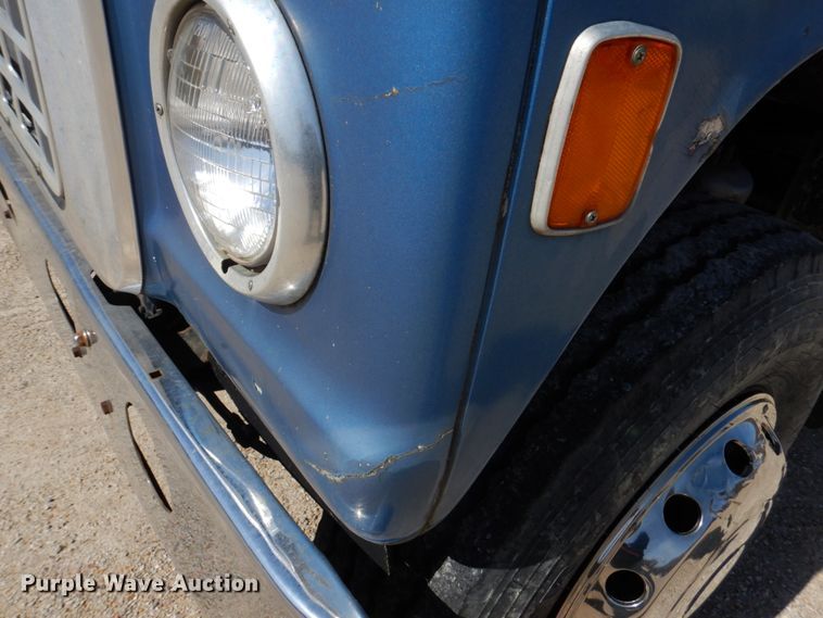 image for item DM7283 1979 Ford 9000  tow truck