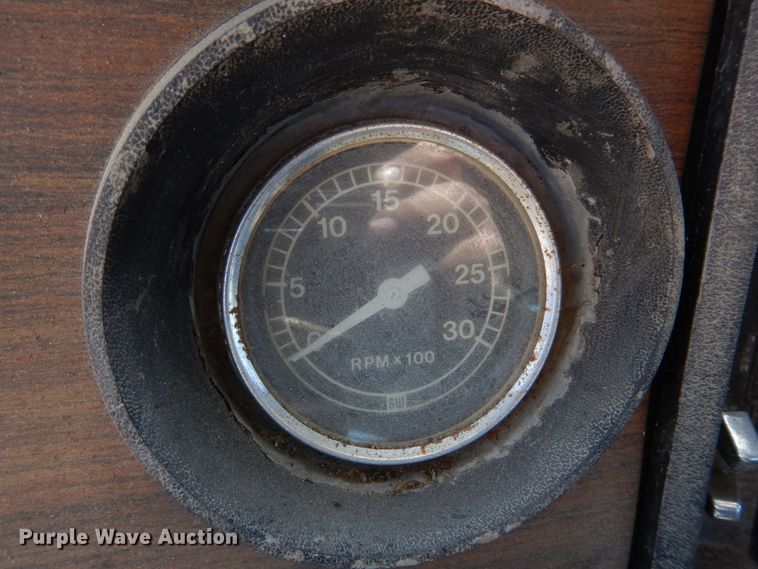 image for item DM7283 1979 Ford 9000  tow truck