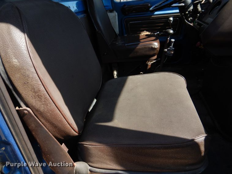 image for item DM7283 1979 Ford 9000  tow truck