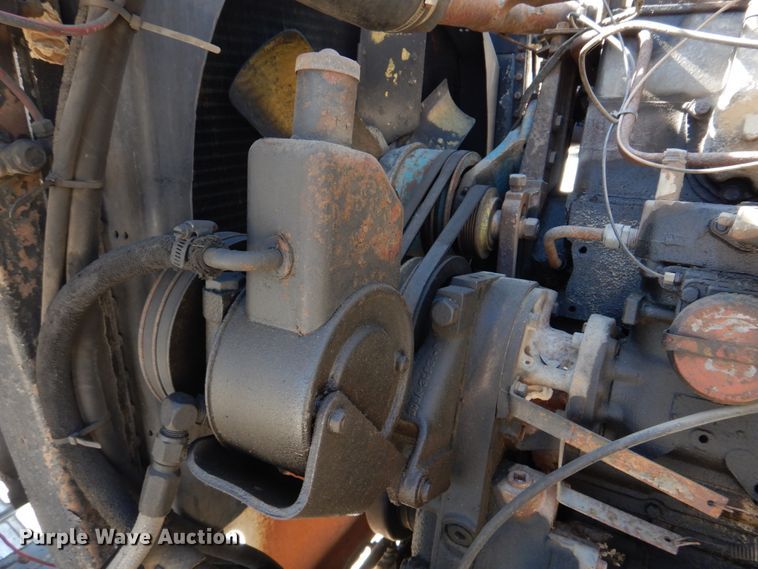 image for item DM7283 1979 Ford 9000  tow truck