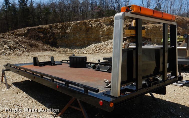 image for item DM7287 Chevron rollback bed