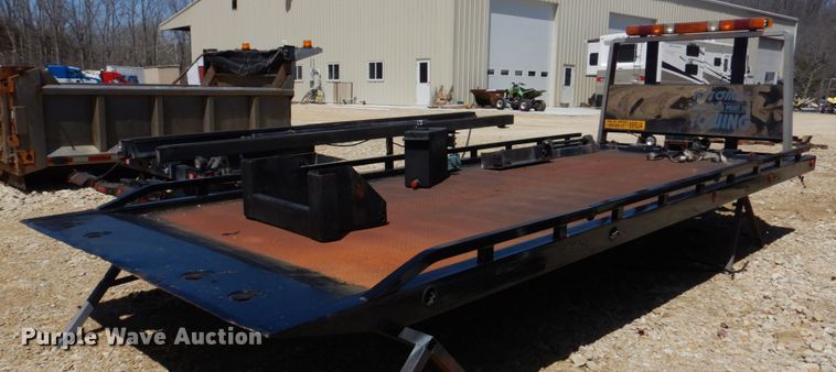 image for item DM7287 Chevron rollback bed