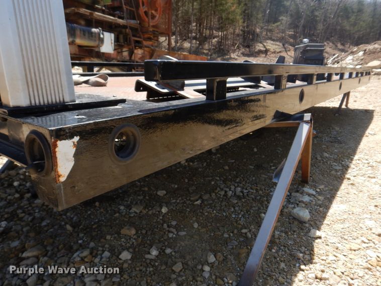 image for item DM7287 Chevron rollback bed