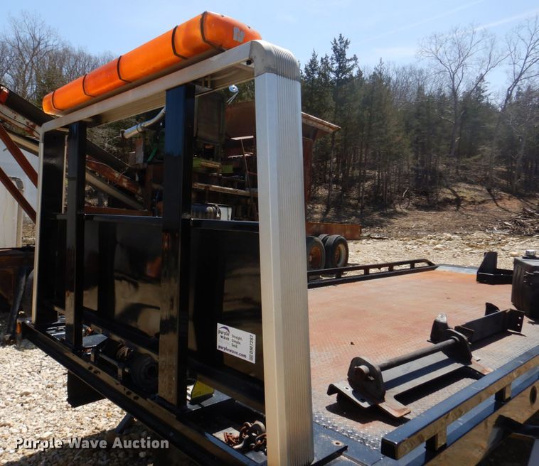 image for item DM7287 Chevron rollback bed