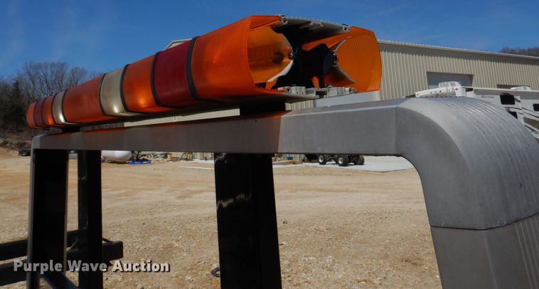 image for item DM7287 Chevron rollback bed