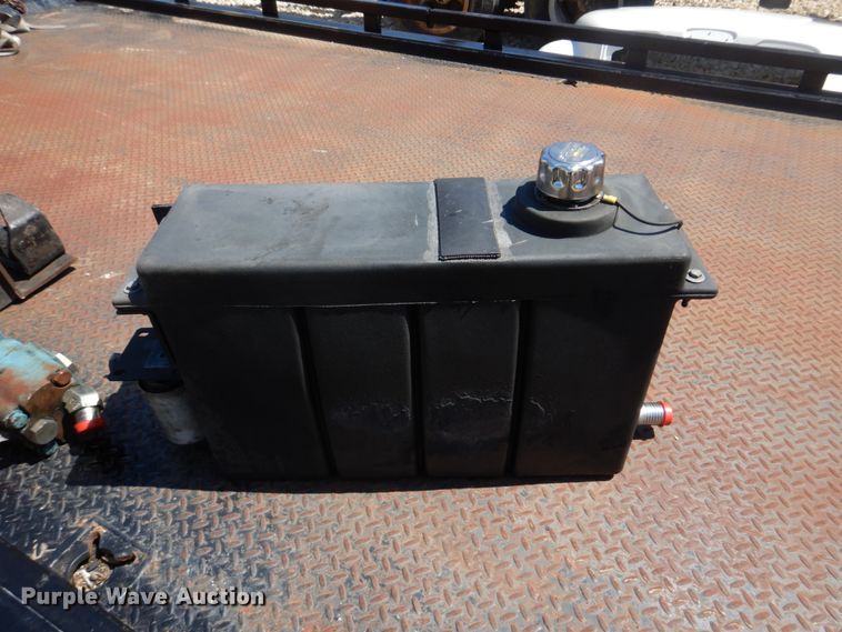 image for item DM7287 Chevron rollback bed