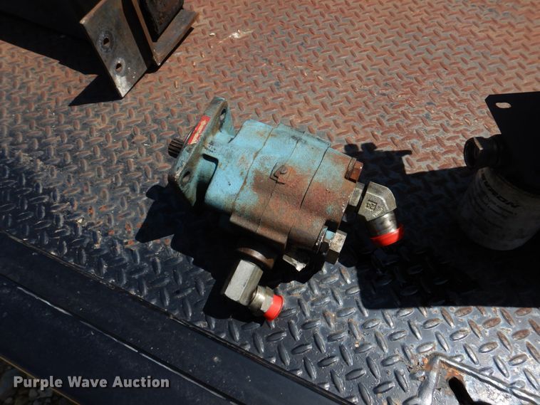 image for item DM7287 Chevron rollback bed