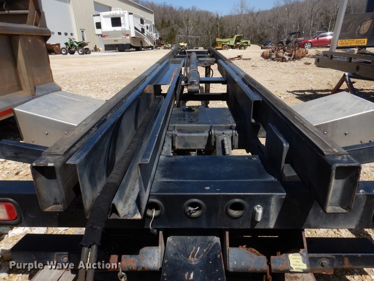 image for item DM7287 Chevron rollback bed