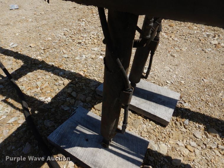 image for item DM7287 Chevron rollback bed