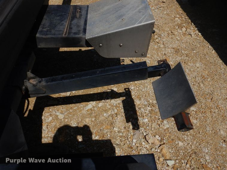 image for item DM7287 Chevron rollback bed