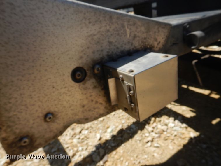 image for item DM7287 Chevron rollback bed