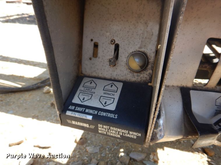 image for item DM7287 Chevron rollback bed