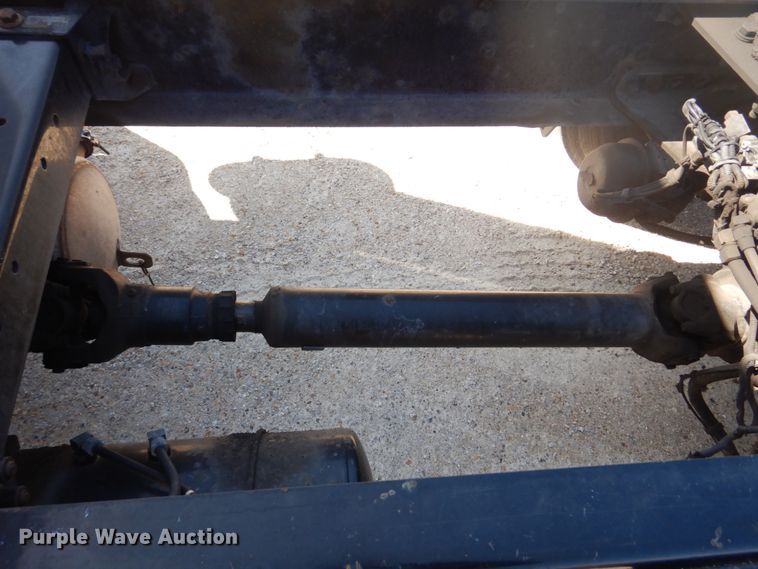 image for item DM7290 2008 Peterbilt 335  semi truck