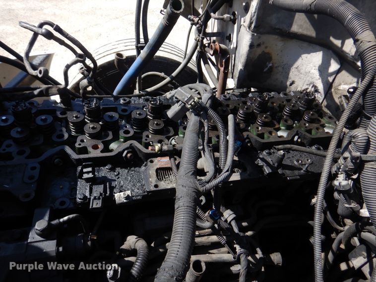 image for item DM7290 2008 Peterbilt 335  semi truck