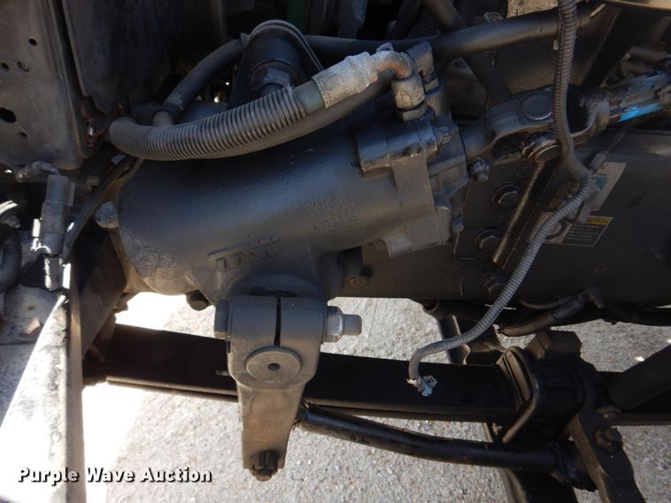 image for item DM7290 2008 Peterbilt 335  semi truck