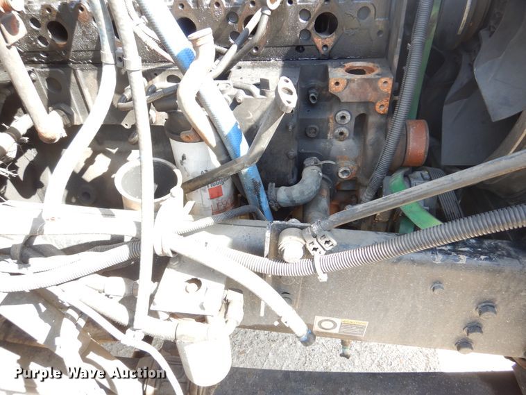 image for item DM7290 2008 Peterbilt 335  semi truck