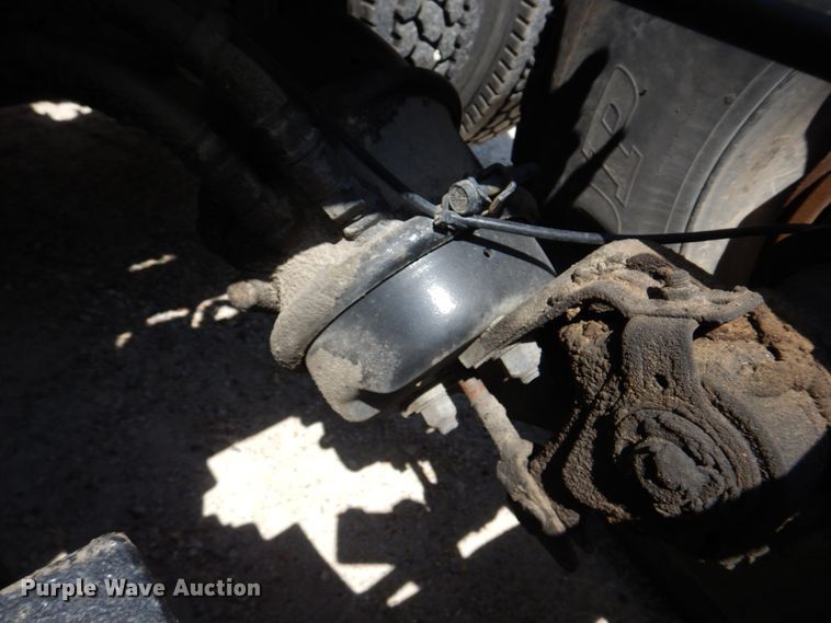 image for item DM7296 2014 Peterbilt 579  semi truck