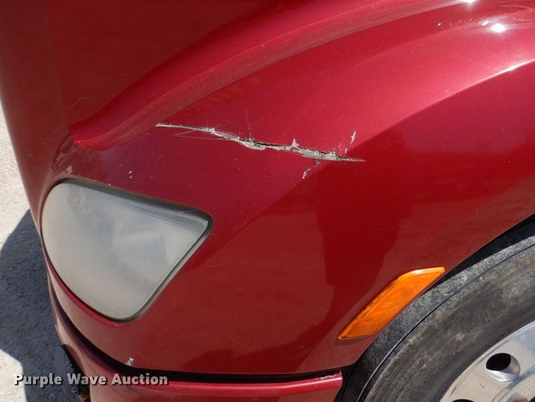 image for item DM7296 2014 Peterbilt 579  semi truck