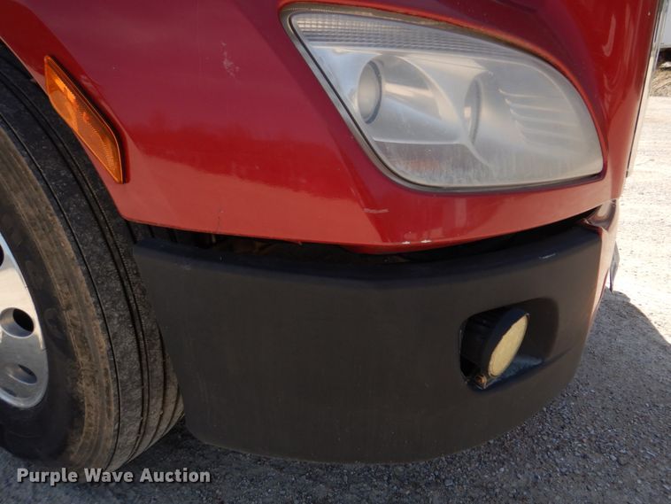 image for item DM7296 2014 Peterbilt 579  semi truck