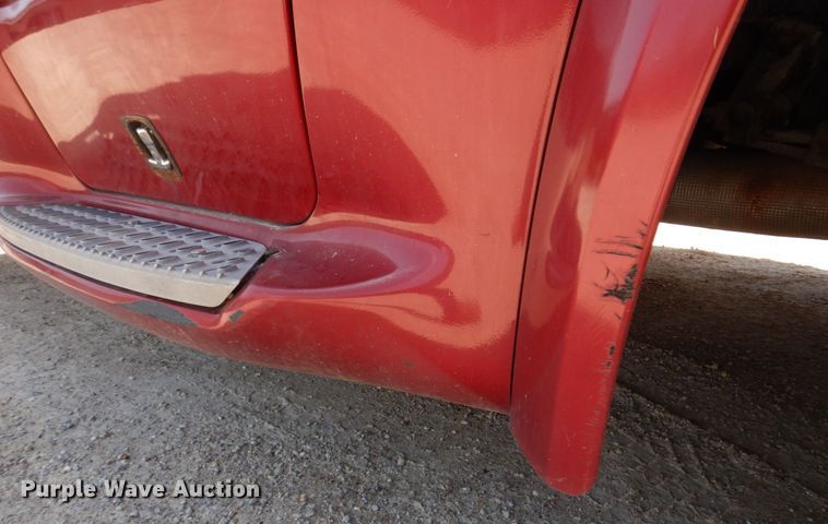 image for item DM7296 2014 Peterbilt 579  semi truck