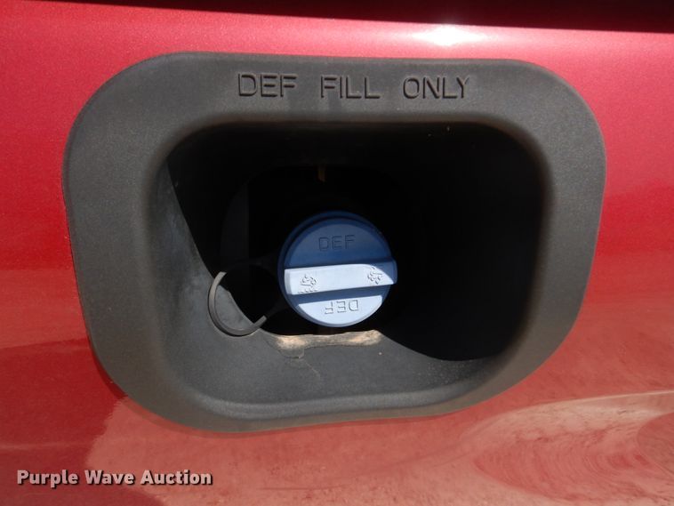 image for item DM7296 2014 Peterbilt 579  semi truck