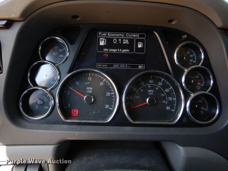 image for item DM7296 2014 Peterbilt 579  semi truck